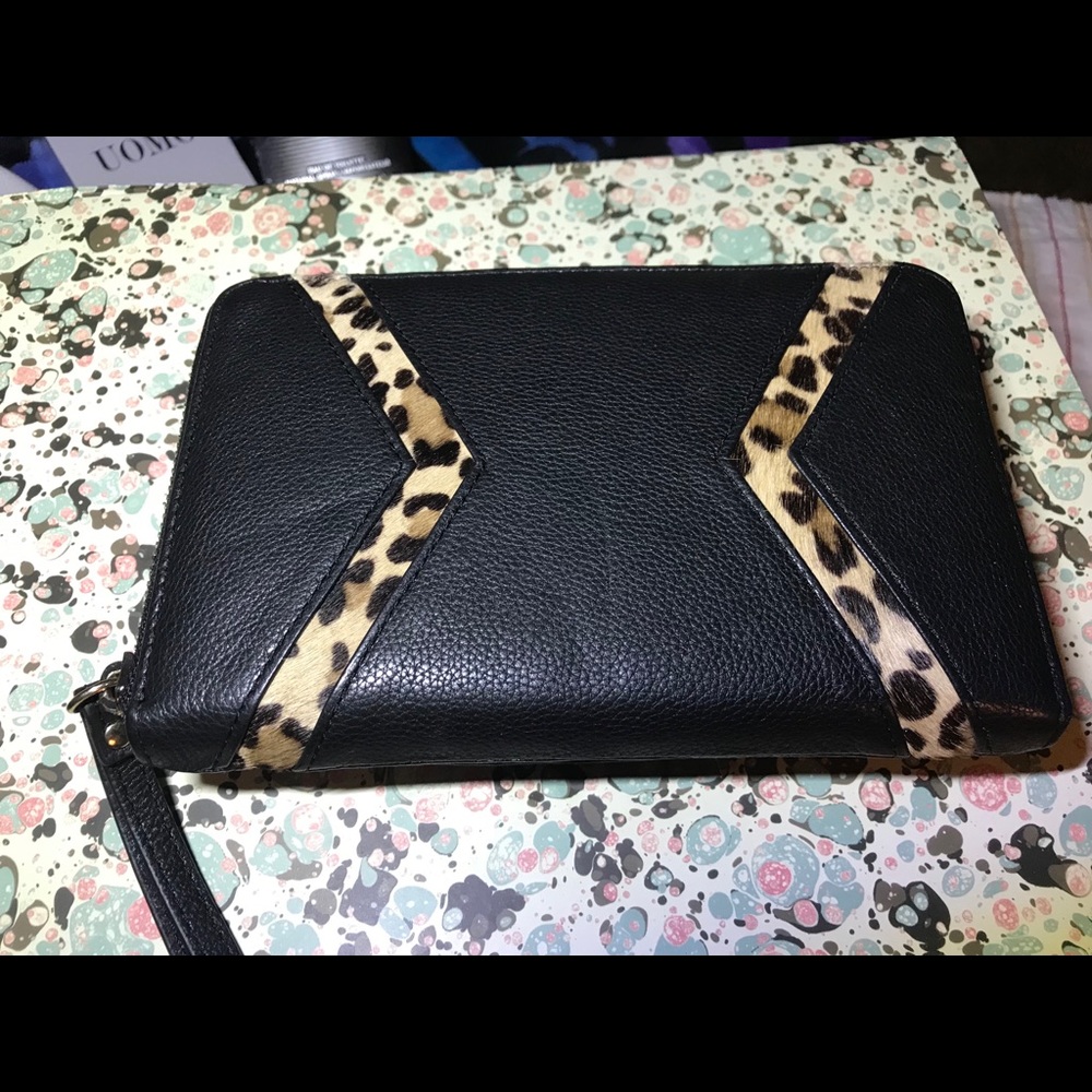 - Silpada Woman’s Leather & Calf Hair Wallet New